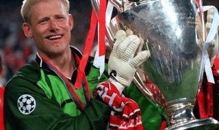 世界足坛十大顶级门将