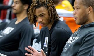 尼古拉斯克拉克斯顿 尼古拉斯克拉克斯顿